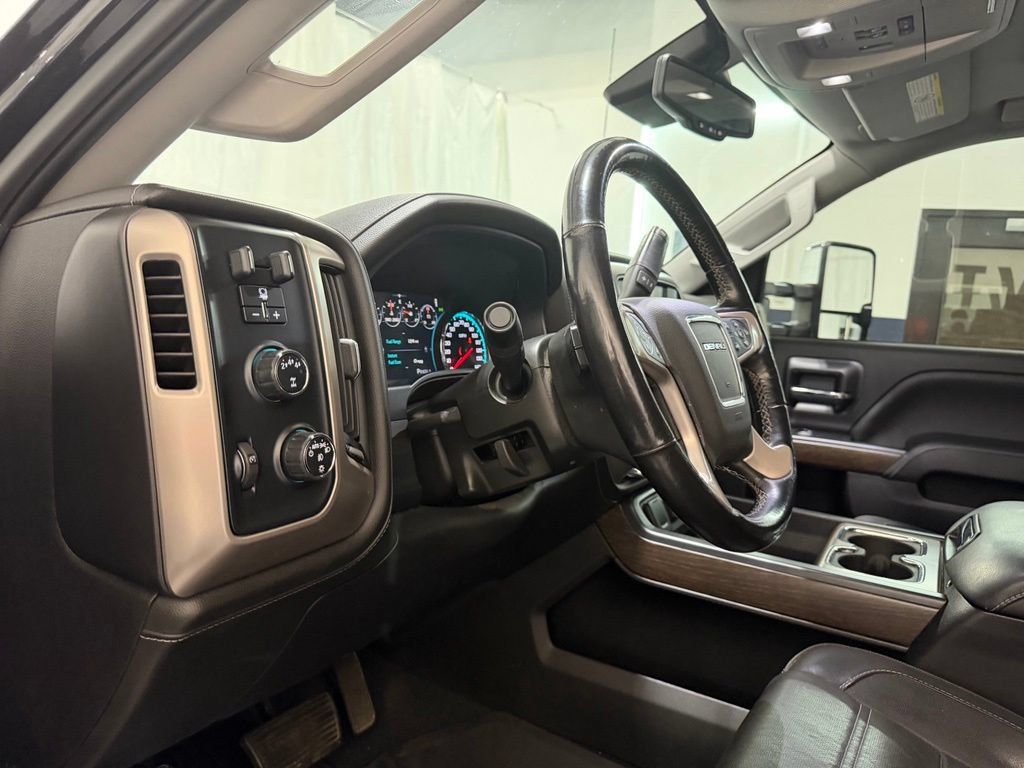 Used 2019 GMC Sierra 3500 Denali w/ Duramax Plus Package AWD/4WD image 14
