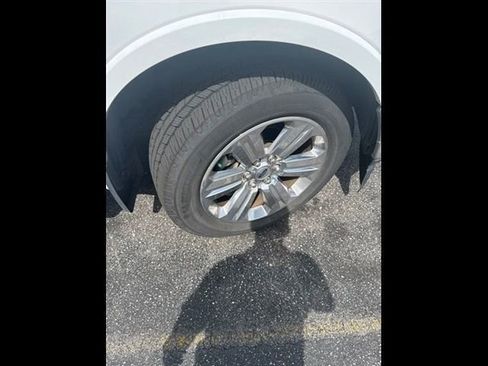 Used 2019 Ford F150 Lariat RWD image 18