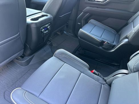 New 2026 GMC Yukon Elevation w/ Elevation Premium Package image 11