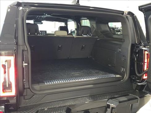 New 2026 GMC Hummer EV SUV image 8