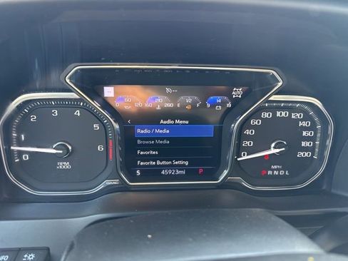 Used 2023 GMC Sierra 2500 AT4 w/ AT4 Preferred Package image 19