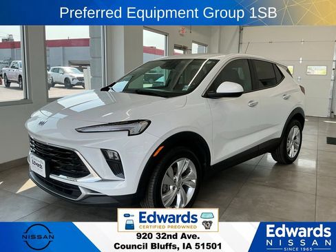 Used 2025 Buick Encore GX Preferred FWD image 5