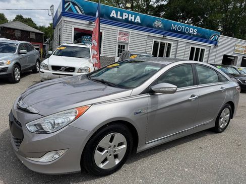 Used 2012 Hyundai Sonata Hybrid FWD image 1