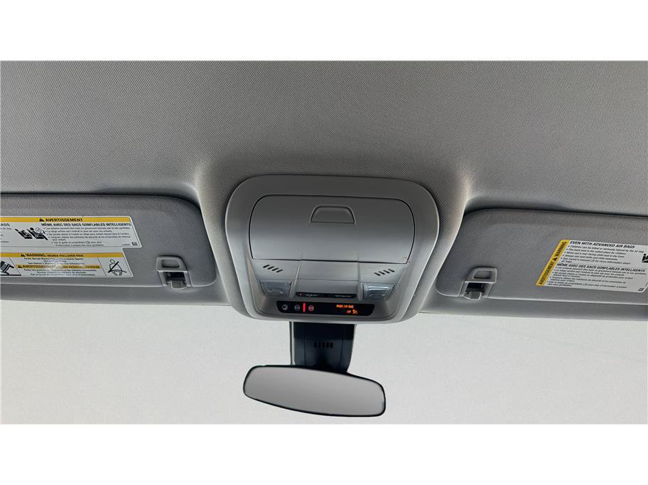 Used 2024 Chevrolet Equinox LT FWD image 29