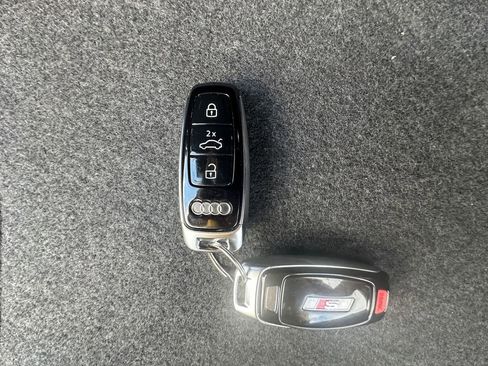 Used 2021 Audi S6 Prestige w/ Prestige Package image 48