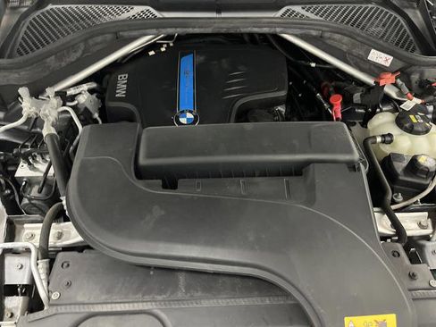 Used 2017 BMW X5 xDrive40e image 38