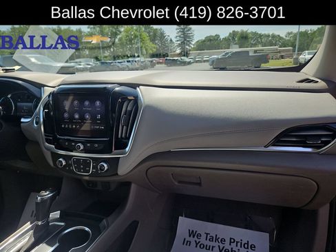 Used 2020 Chevrolet Traverse LT FWD image 30