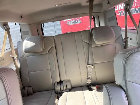 Used 2016 GMC Yukon XL Denali w/ Open Road Package AWD/4WD image 14