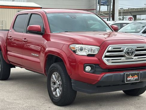 Used 2019 Toyota Tacoma SR5 image 2