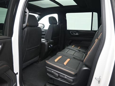 Used 2021 GMC Yukon XL AT4 AWD/4WD image 20