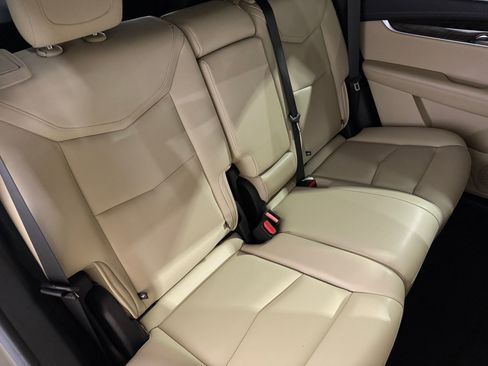 Used 2019 Cadillac XT5 FWD image 37