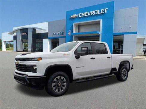 New 2026 Chevrolet Silverado 2500 Custom w/ Z71 Off-Road Package image 9