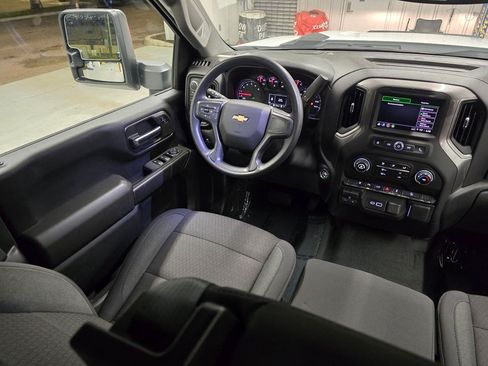 Used 2025 Chevrolet Silverado 2500 Custom w/ Custom Value Package AWD/4WD image 42