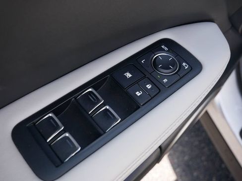 Used 2016 Lexus RX 350 FWD w/ Luxury Package image 18