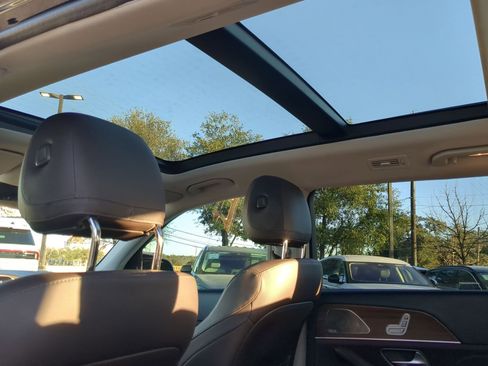 Used 2023 Mercedes-Benz GLS 450 4MATIC w/ AMG Line Exterior image 21