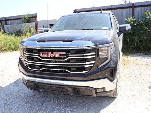 Used 2025 GMC Sierra 1500 SLT w/ SLT Premium Plus Package AWD/4WD image 3