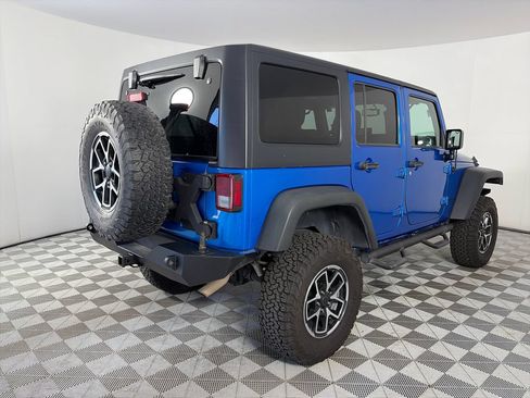 Used 2016 Jeep Wrangler Unlimited Rubicon w/ Connectivity Group AWD/4WD image 7