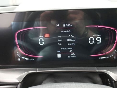 Used 2025 Kia Telluride S FWD image 9