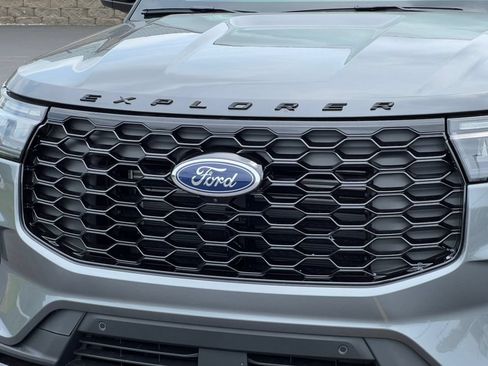 Used 2026 Ford Explorer ST-Line AWD/4WD image 40