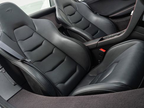 Used 2014 McLaren MP4-12C Spider RWD image 25