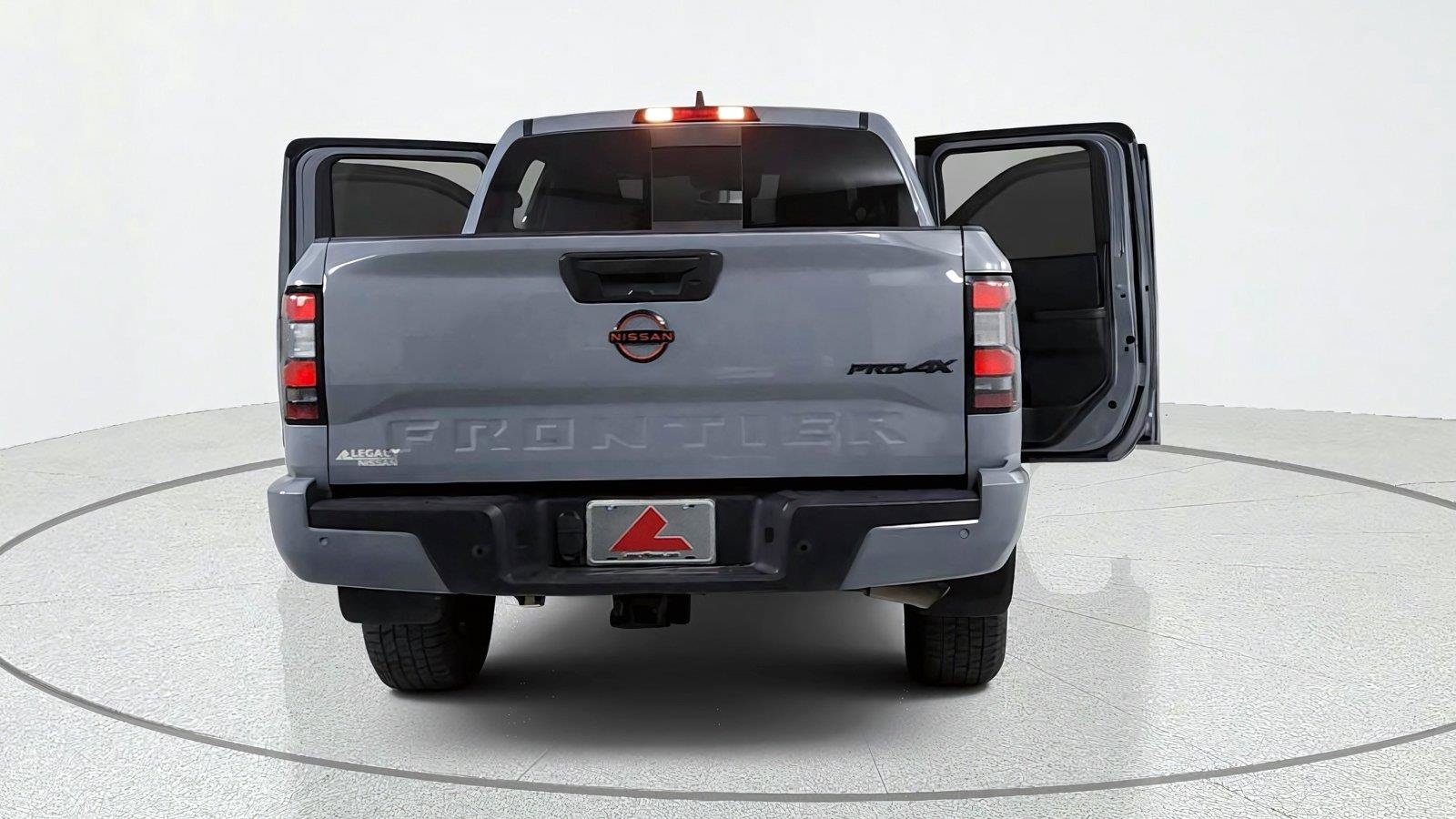 Used 2023 Nissan Frontier PRO-4X w/ Pro Convenience Package AWD/4WD image 13