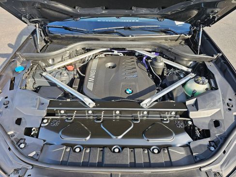 New 2026 BMW X5 xDrive40i w/ Executive Package image 9