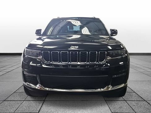 Used 2024 Jeep Grand Cherokee L Limited w/ Luxury Tech Group II AWD/4WD image 2