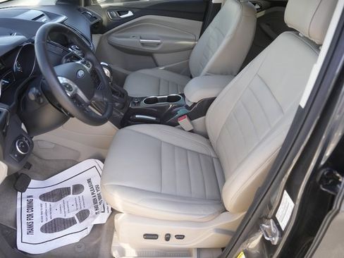 Used 2015 Ford Escape Titanium image 9