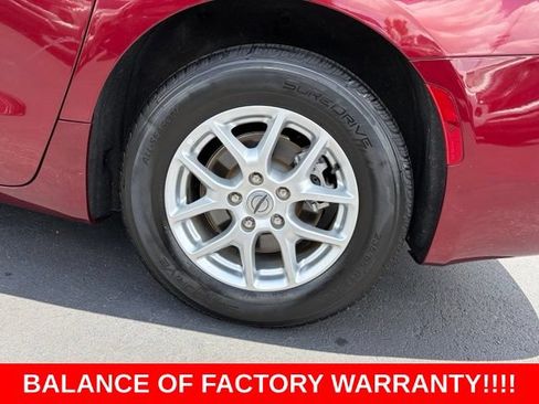 Used 2023 Chrysler Voyager LX FWD image 10