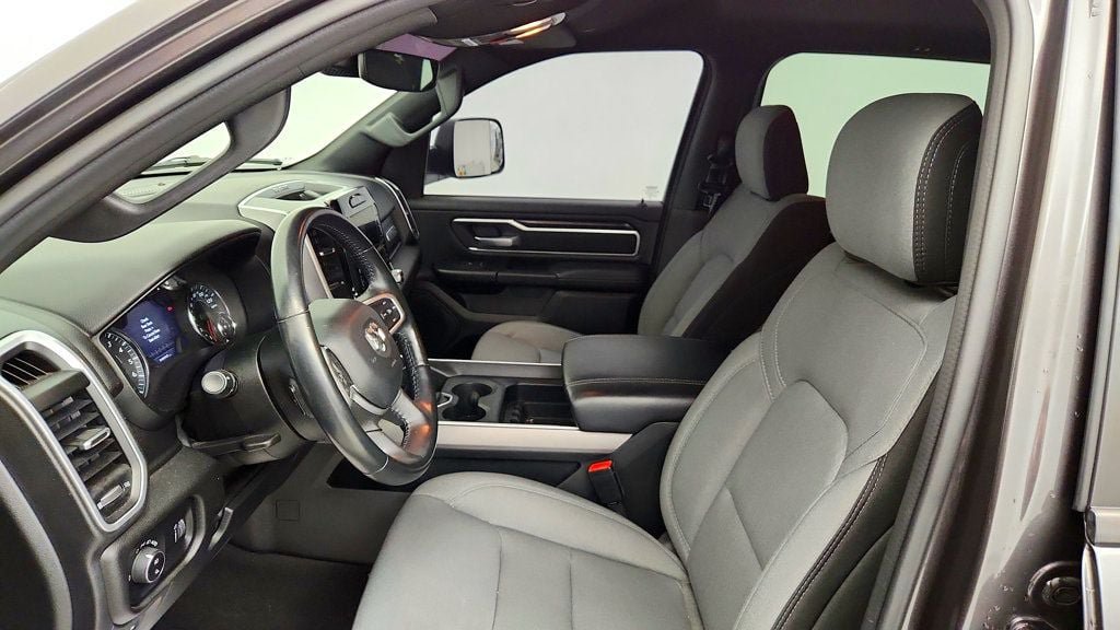 Used 2023 RAM 1500 Big Horn AWD/4WD image 16