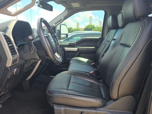 Used 2021 Ford F250 Lariat w/ Lariat Value Package AWD/4WD image 7