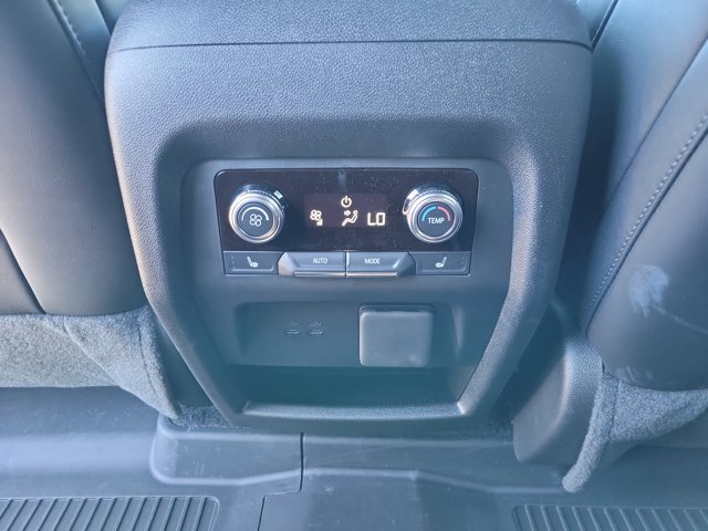 Used 2026 GMC Acadia AT4 w/ Luxury Package AWD/4WD image 20