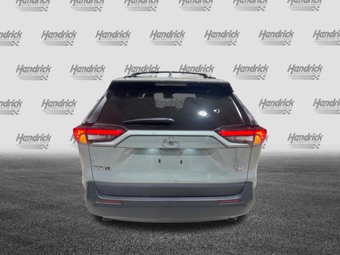 Used 2022 Toyota RAV4 XLE w/ Convenience Package image 10
