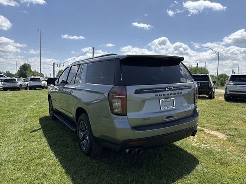 Used 2023 Chevrolet Suburban Z71 w/ Z71 Off-Road Package AWD/4WD image 12