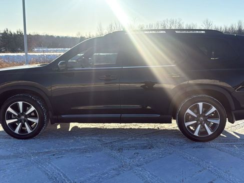 Used 2025 Honda Pilot Touring image 13