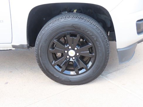 Used 2020 Chevrolet Colorado LT image 9