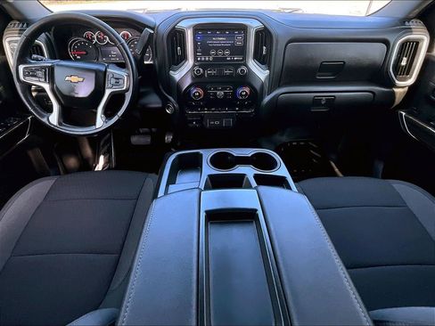 Used 2022 Chevrolet Silverado 2500 LT w/ Convenience Package image 14