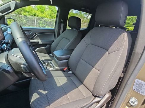 Used 2023 Chevrolet Colorado LT w/ LT Convenience Package AWD/4WD image 21