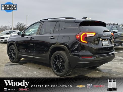 Certified 2022 GMC Terrain SLE w/ Driver Convenience Package image 6