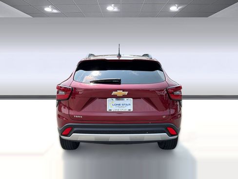 Certified 2024 Chevrolet Trax LT w/ Driver Confidence Package FWD image 9