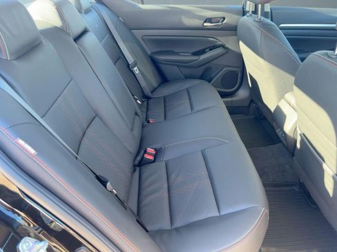 New 2025 Nissan Altima 2.5 SR w/ SR Premium Package FWD image 28