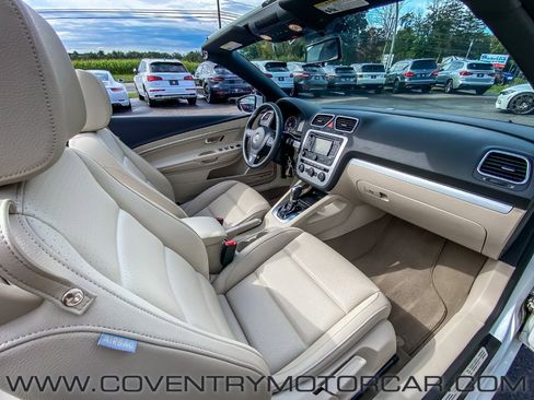 Used 2016 Volkswagen Eos Komfort image 31