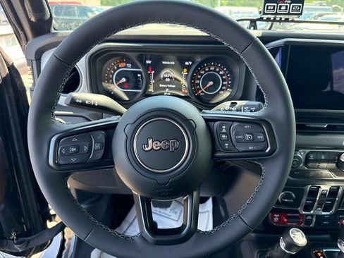 New 2026 Jeep Wrangler Unlimited Sport AWD/4WD image 10