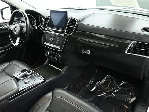 Used 2018 Mercedes-Benz GLS 550 4MATIC w/ Driver Assistance Package image 20
