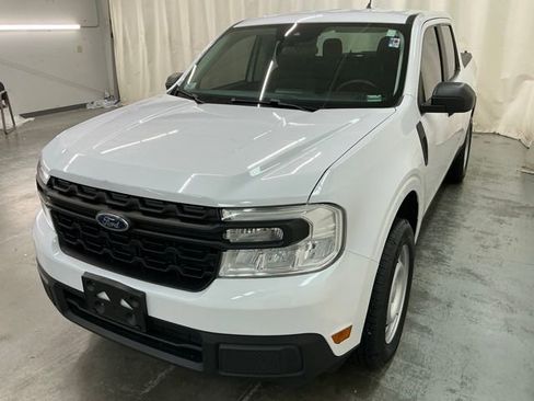 Used 2023 Ford Maverick Lariat FWD image 8