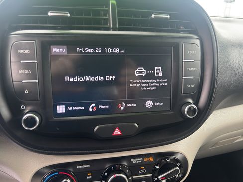 Certified 2022 Kia Soul LX image 24