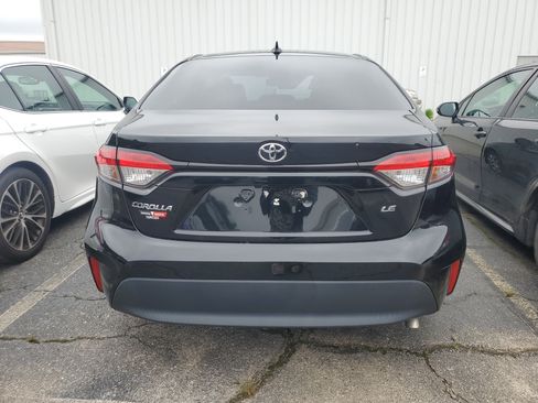 Used 2023 Toyota Corolla LE FWD image 5