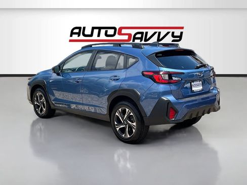Used 2024 Subaru Crosstrek 2.0i Premium AWD/4WD image 5
