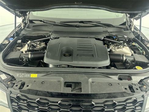 Used 2023 Land Rover Discovery S R-Dynamic image 30