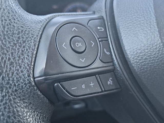 Used 2026 Toyota Corolla LE FWD image 22